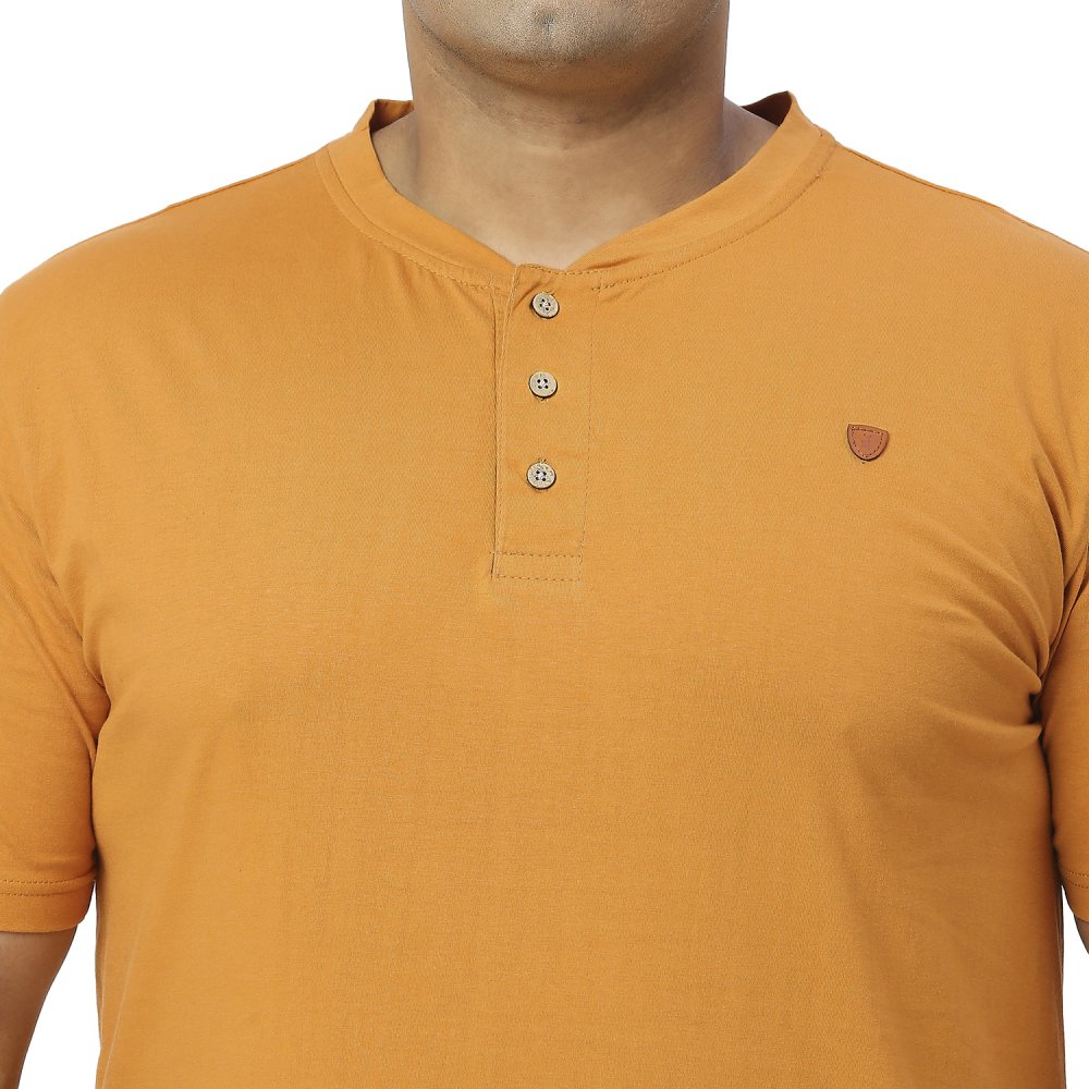 T-Shirt - Henley - Mustard